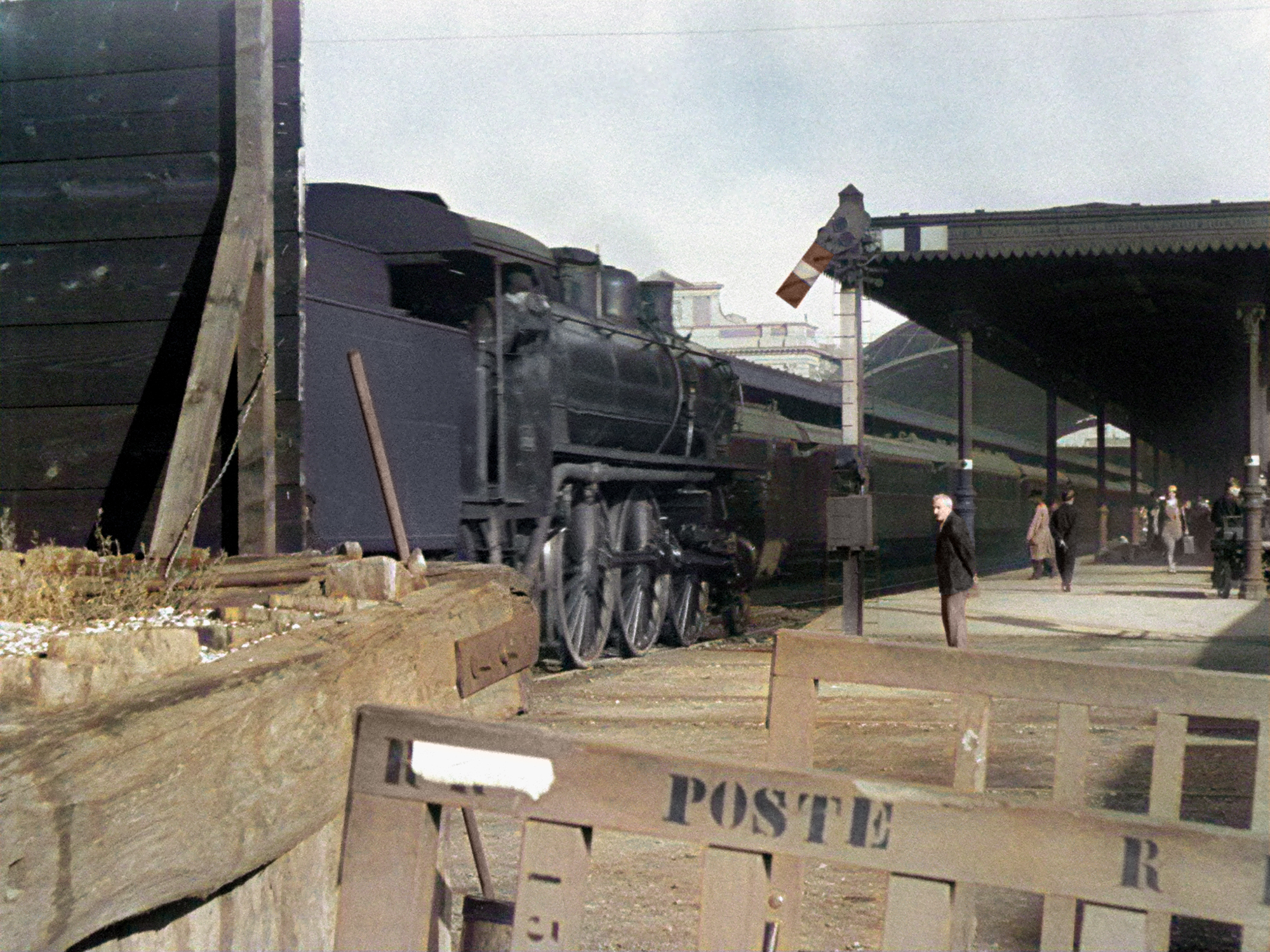 Rhythms of Station, a restoration and colorization project by HTM's Oz Color colorization method